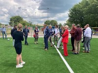 Kunstgrasveld voor opwekking energie