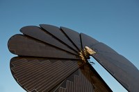 Sfeerbeeld zonnepanelen in waaier - zonneenergie